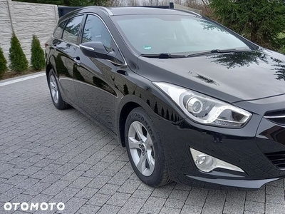 Hyundai i40 i40cw 1.7 CRDi Fifa World Cup Edition