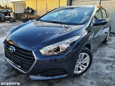 Hyundai i40 Kombi blue 1.6 Family