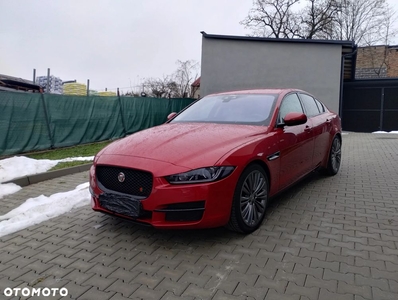 Jaguar XE 2.0 D R-Sport