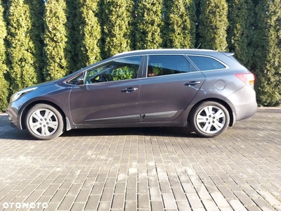 Kia Ceed Cee'd 1.6 GDI Business Line