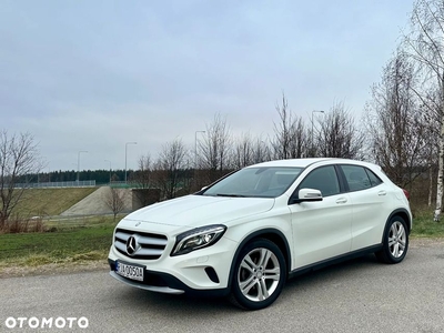 Mercedes-Benz GLA 200