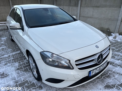 Mercedes-Benz Klasa A 180 (BlueEFFICIENCY)