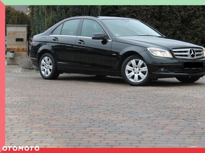 Mercedes-Benz Klasa C 180 CDI DPF (BlueEFFICIENCY) Avantgarde