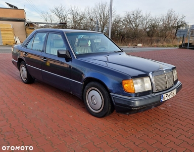 Mercedes-Benz W124 (1984-1993)