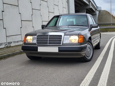 Mercedes-Benz W124 (1984-1993)