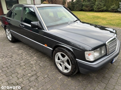 Mercedes-Benz W201 (190)