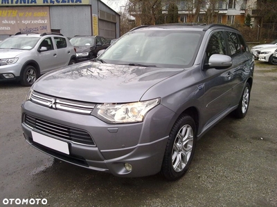 Mitsubishi Outlander PHEV Instyle NAVI +