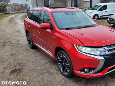 Mitsubishi Outlander PHEV Intense +