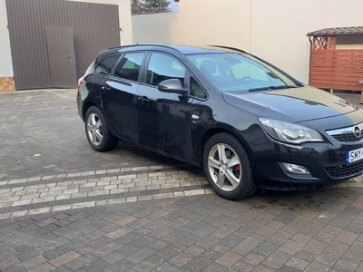 Opel Astra Sport Router 2012r 2,0 165 KM 1 Właściciel