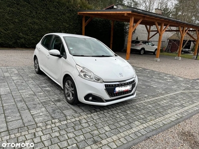 Peugeot 208 E-HDi 92 Stop&Start Style