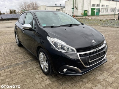 Peugeot 208 PureTech 110 Stop & Start EAT6 Signature