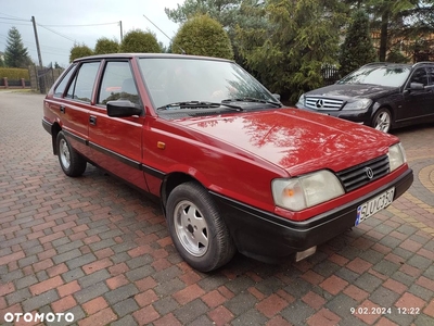 Polonez Caro