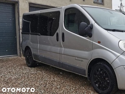 Renault Trafic 2.5 dCi 150 FAP Combi L2H1