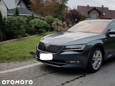 Skoda Superb Combi 2.0 TDI DSG Style