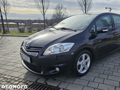 Toyota Auris 1.6 Premium +