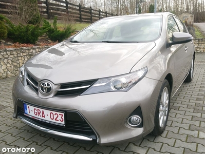 Toyota Auris 1.6 Valvematic Executive