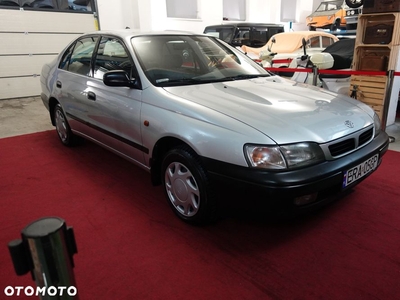 Toyota Carina E 1.6 GLi