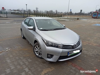 Toyota Corolla 1.6 salon PL