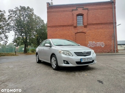 Toyota Corolla 1.6 VVT-i Luna