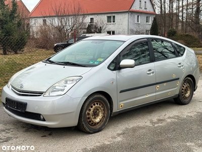 Toyota Prius (Hybrid)