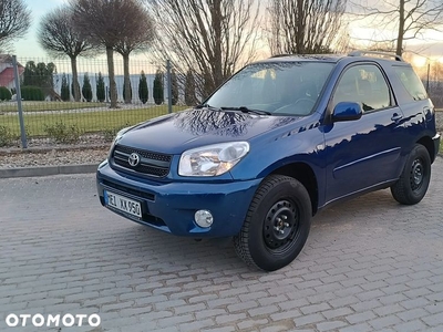 Toyota RAV4 1.8 VVT-i Terra 2WD