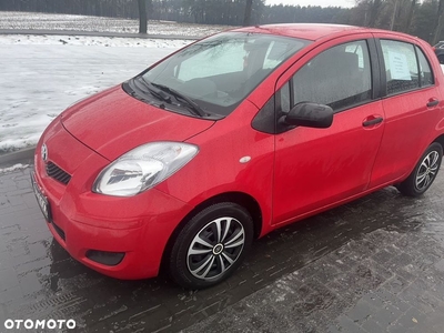 Toyota Yaris 1.0 Entry