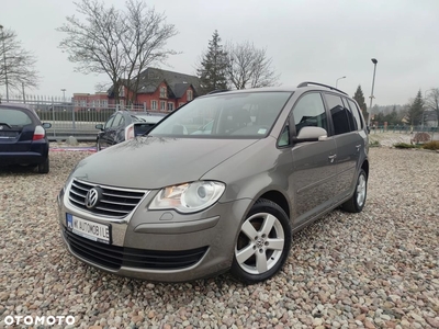 Volkswagen Touran 2.0 TDI DPF DSG United