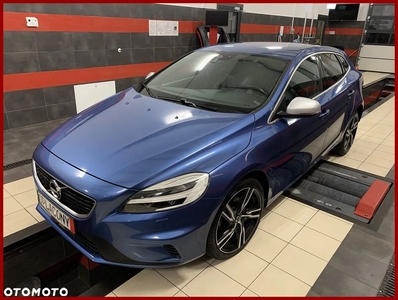 Volvo V40 D2 Drive-E R-Design Momentum