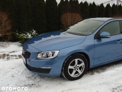 Volvo V60 D4