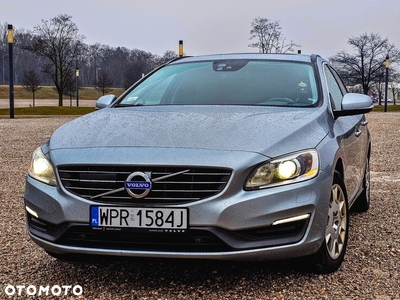 Volvo V60 D4 Geartronic Momentum