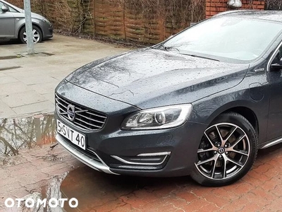 Volvo V60 D6 AWD Plug-in Hybrid Summum