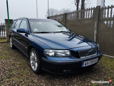 VOLVO V70 2.3 250kM Benzyna