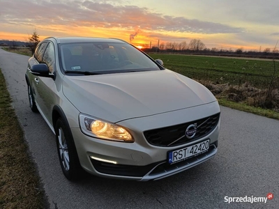 Volvo V60 Cross Country