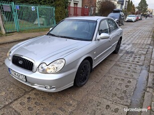 Hyundai sonata 2.0 z gazem 2004rok