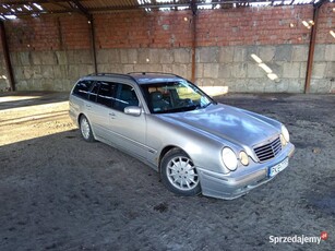 Mercedes E klasa 2.7cdi