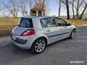 Renault Megane 2 Luxe Dynamique + LPG Stag QBox