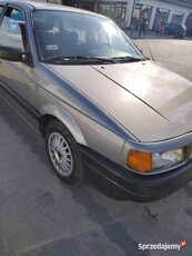 Sprzedam passat B3 benzyna hatchback