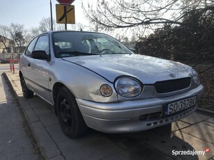 Toyota corolla E11 srebrny 3 drzwi 1,3 benzyna