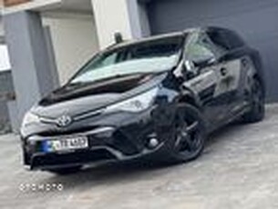 Używany Toyota Avensis 2015