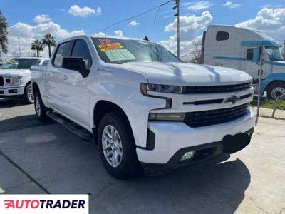 Chevrolet Silverado 5.0 benzyna 2019r. (BAKERSFIELD)