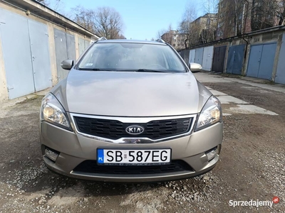 Kia cee'd salon polska 121tys