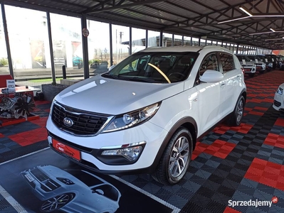 KIA SPORTAGE Benzyna Przebieg 74 tyś Salon POLSKA Super STAN