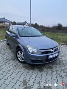 Opel Astra H 1,6 benzyna