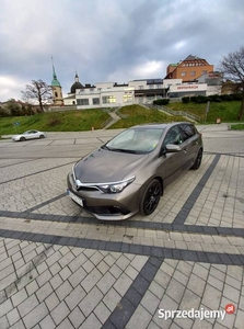 Toyota Auris Polski Salon