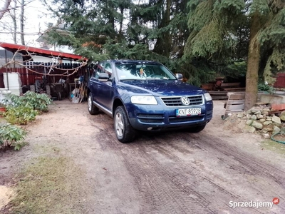 VW Touareg bez pneumatu skóra .