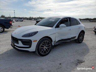 2022 PORSCHE MACAN