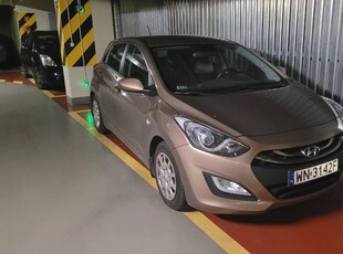 Hyundai i30 przebieg 74500 km