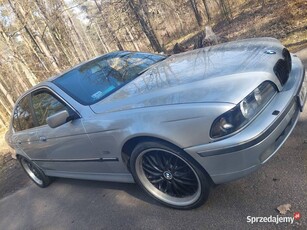 Sprzedam e39 535i v8