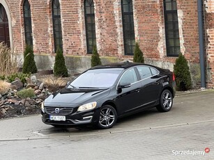 Volvo S60 2,5T T5 AWD Key les go DVD Skóra Navi Kamera cofania Alu17