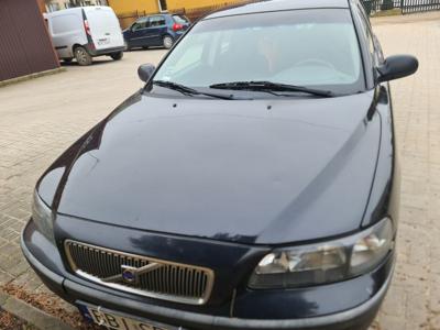 Volvo V70 z 2002 roku. Możliwa sprzedaż na części..